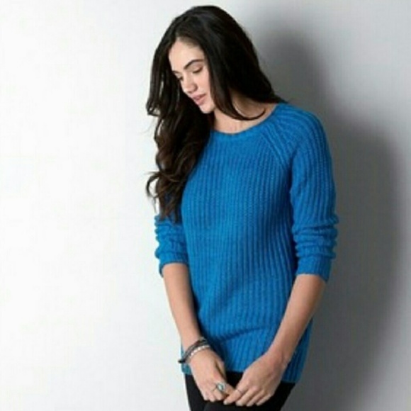 American Eagle Outfitters Sweaters - BEAUTIFUL American Eagle jegging sweater, Sz L